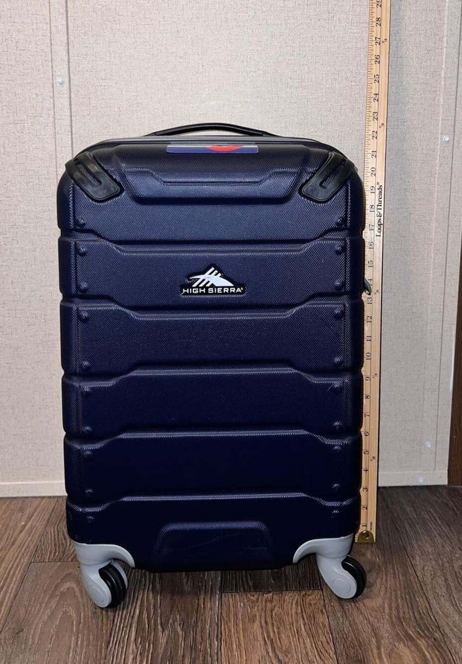 High Sierra Rocshell 21-Inch Hard Shell Spinner Suitcase Navy
